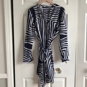 DKNYC Blue and White Printed Cover-up
